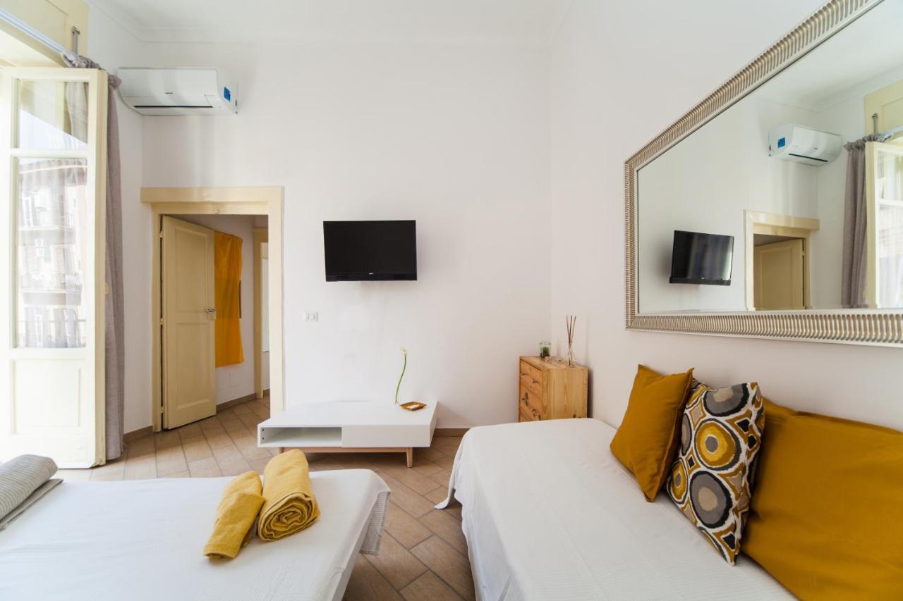 Napoli Centro Suite - Duomo Apartment 외부 사진