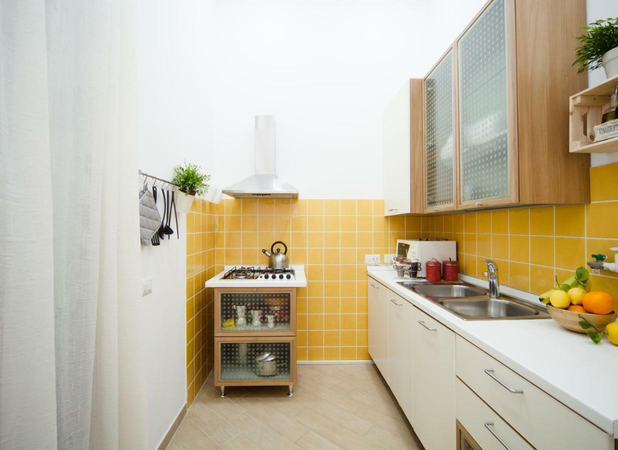 Napoli Centro Suite - Duomo Apartment 외부 사진